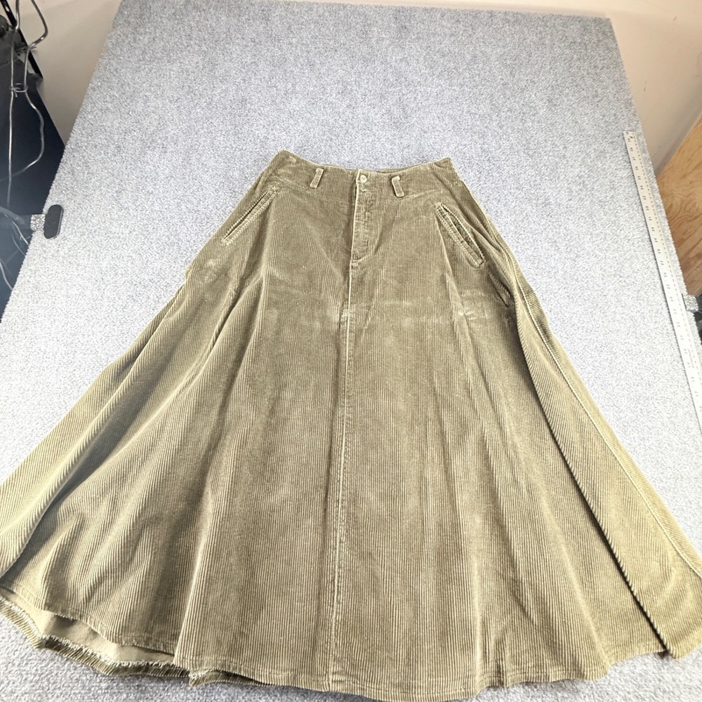 Lizsport Olive Green Wide Wale Corduroy Maxi Skirt Flared Pockets Size 10